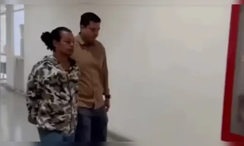 Homem mata esposa após se apaixonar pelo genro de 17 anos