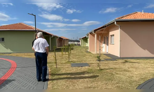 
							Governador Ratinho Junior inaugura Condomínio do Idoso em Arapongas
						
						