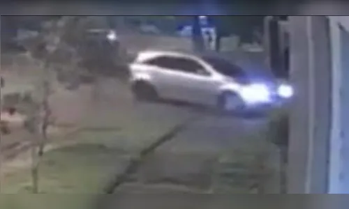 
							Médica é atingida por 5 tiros após namorado reagir a assalto no PR
						
						