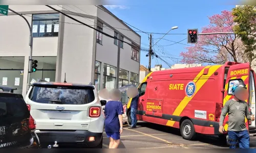 
							Acidente entre motocicleta e Jeep deixa mulher ferida em Apucarana
						
						