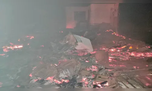 
							Incêndio destrói casa e deixa dois mortos em Manoel Ribas
						
						