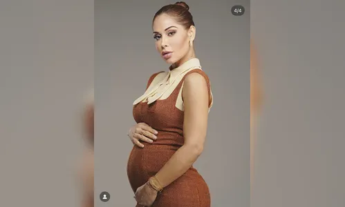 
							Grávida, Maíra Cardi reaparece na rede social e choca com barrigão
						
						
