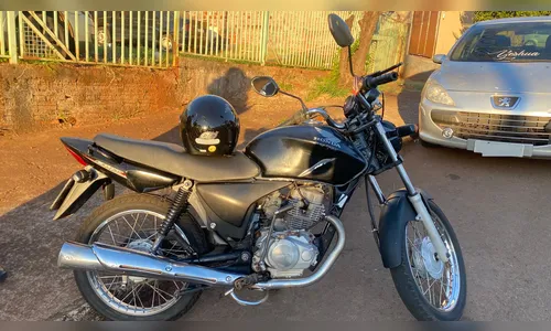 
							Motociclista bate em carro estacionado e fica ferido em Apucarana
						
						