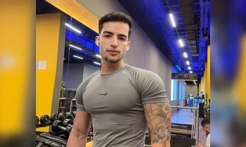 
							Modelo morre e influenciador é internado após acidente em piscina
						
						