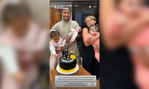 
							Veja o presente que Neymar Jr ganhou do filho no Dia dos Pais
						
						