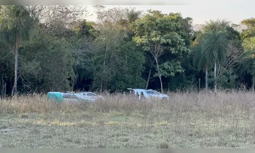 
							Carro desenterrado pertencia aos desaparecidos em Icaraíma (PR)
						
						