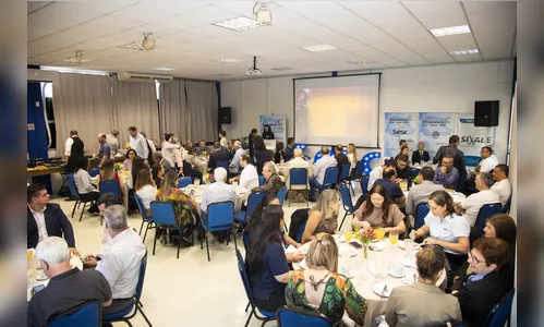 
							Evento celebra importância do contador para o comércio em Apucarana
						
						