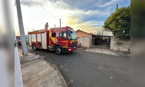 
							Incêndio em residência mobiliza Corpo de Bombeiros em Apucarana
						
						