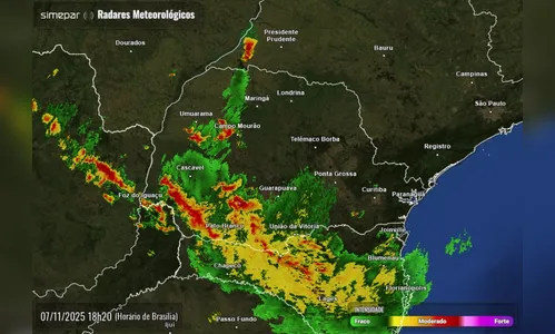 
							Ciclone extratropical chega ao Paraná com ventos até 73km/h
						
						