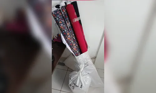 
							PCPR apreende materiais de bonés falsificados em Apucarana
						
						