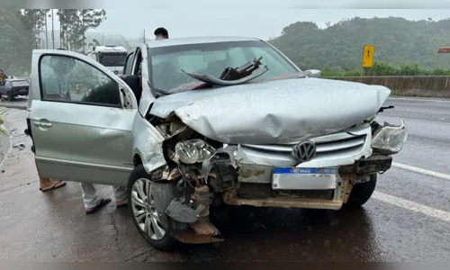 
							Acidente no Contorno Sul de Apucarana deixa três feridos
						
						