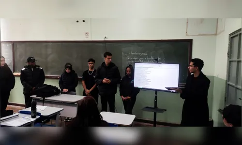 
							Alunos desenvolvem aplicativo que facilita ensalamento em dia de prova
						
						