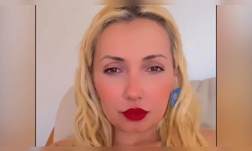 
							Vidente dos famosos cita 