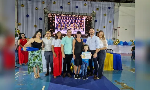 
							Educação Infantil forma 1.280 alunos em Apucarana
						
						