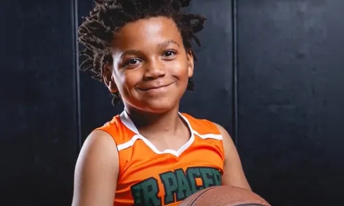 
							Menino de 7 anos perde as duas pernas após complicações da gripe
						
						