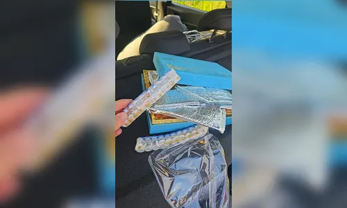 
							PRF apreende 340 ampolas de remédio ilegal para emagrecer no Paraná
						
						