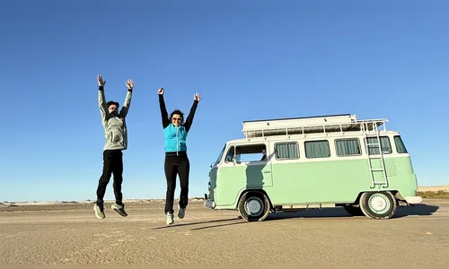 
							Casal de Apucarana monta 'kombi home' para morar e viajar o mundo
						
						