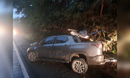 
							Acidente mata mulher e deixa marido e filha gravemente feridos no PR
						
						
