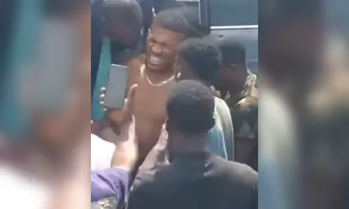 
							Anthony Joshua fica ferido em acidente de carro, diz jornal britânico
						
						