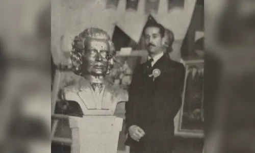 
							Ângelo Franco Perez: o escultor que moldou a identidade urbana de Apucarana
						
						