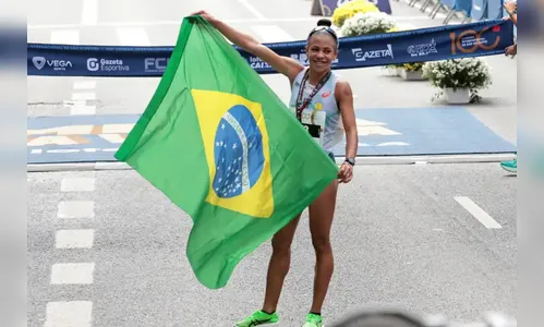 
							Atleta da Tanzânia vence a prova feminina da São Silvestre 2025
						
						