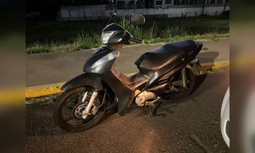 
							Mulher fica ferida após sofrer queda de moto em Apucarana
						
						