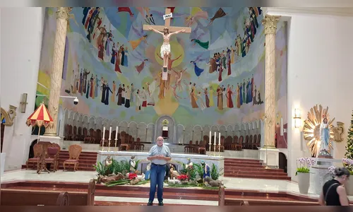 
							De psicólogo a padre: aos 74 anos, viúvo é ordenado em Apucarana (PR)
						
						