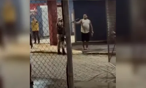 
							PM afasta policial que agrediu ex-jogador Perdigão no PR
						
						