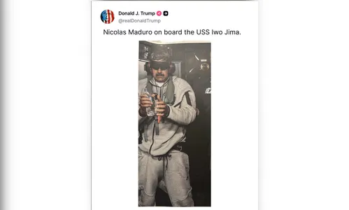 
							Trump divulga foto de Maduro vendado e algemado em navio militar
						
						