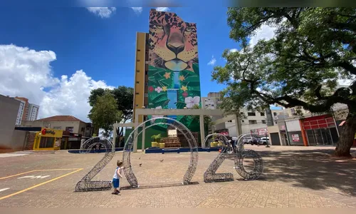 
							Nome oficial x apelidos: quem são as personalidades por trás dos cartões-postais de Apucarana?
						
						