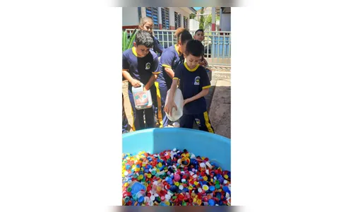 
							Professora da rede municipal de Apucarana conquista prêmio nacional por projeto ambiental e social
						
						