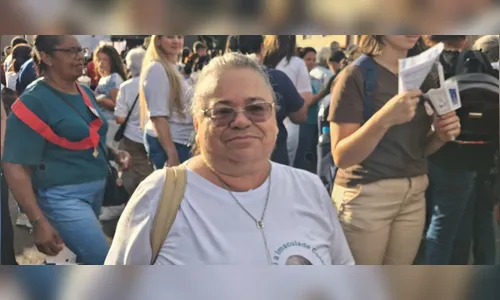 
							Procissão é marcada por grande presença regional em Apucarana
						
						