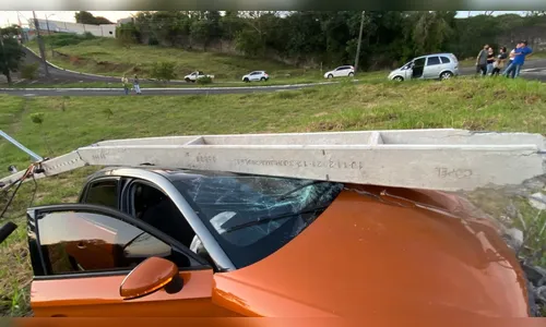 
							Homem joga caminhonete contra carro da ex-mulher em Apucarana; criança estava com a mãe no veículo
						
						