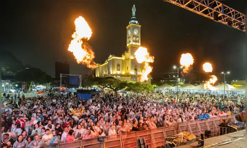 
							Paralamas do Sucesso emocionam público em show do aniversário de 82 anos de Apucarana
						
						