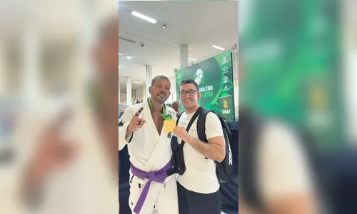 
							Apucaranense conquista o título sul-americano de Jiu-Jítsu em Florianópolis
						
						