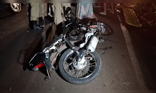 
							Acidente entre carro e moto causa uma morte na Estrada da Raposa em Apucarana
						
						