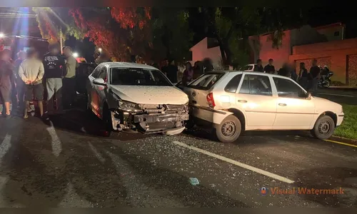 
							Acidente envolve 4 carros e deixa grávida de 20 anos ferida em Apucarana
						
						