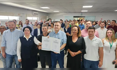 
							Beto Preto formaliza repasse de R$ 9,8 milhões para o Hospital da Providência em Apucarana
						
						