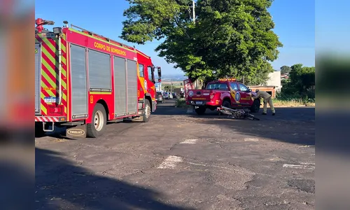 
							Motociclista fica ferido após colisão com viatura dos Bombeiros
						
						