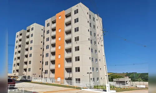 
							Cohapar conclui entrega de chaves de residencial com 160 apartamentos em Apucarana
						
						