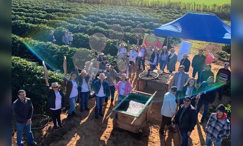 
							Pequenos produtores de Lidianópolis ganham beneficiadora de café
						
						