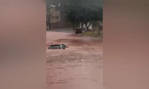 
							Chuva causa alagamentos e interdições em Arapongas; prefeitura divulga balanço
						
						