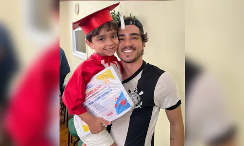 
							Ex-ator mirim de Avenida Brasil enfrentou morte da namorada, mãe de seu filho
						
						