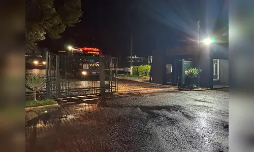 
							Incêndio atinge maquinário de empresa no Contorno Sul de Apucarana
						
						