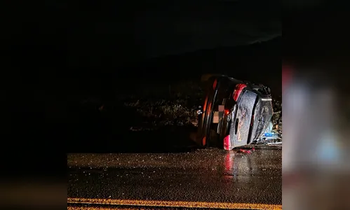 
							Jovem fica ferido após veículo capotar entre Cruzmaltina e Lidianópolis
						
						