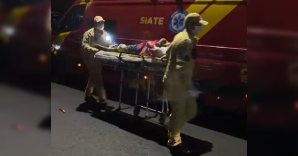 Motociclista de 16 anos fica ferido em colisão com carro na Av. Brasil em Apucarana