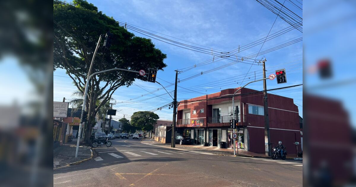 Falta de sinalização ou imprudência? Cruzamento da rua Nova Ucrânia vira local de acidentes