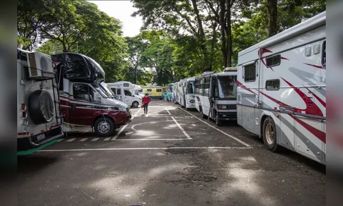 
							Liberdade sobre rodas: caravana de motorhomes chega a Apucarana
						
						