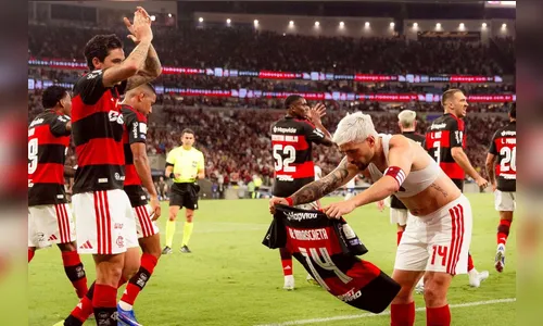 
							Arrascaeta homenageia Oscar Schmidt, lenda do basquete após vitória do Flamengo
						
						