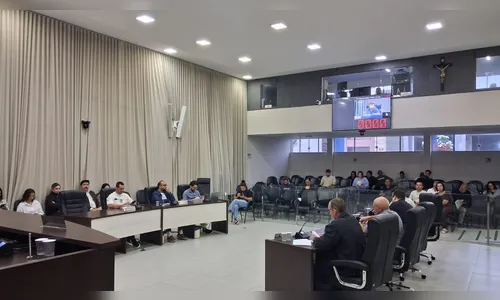
							Vereadores de Apucarana aprovam repasses de R$ 1,1 mi para entidades
						
						